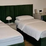 Mas